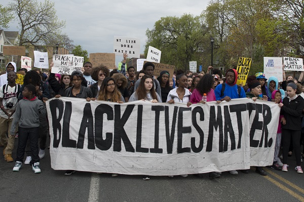 (Fibonacci Blue, Students march because Black Lives Matter, Minneapolis, Minnesota, CC by 2.0)