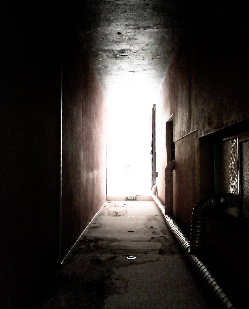 Light_at_the_end_of_tunnel_(633321722)