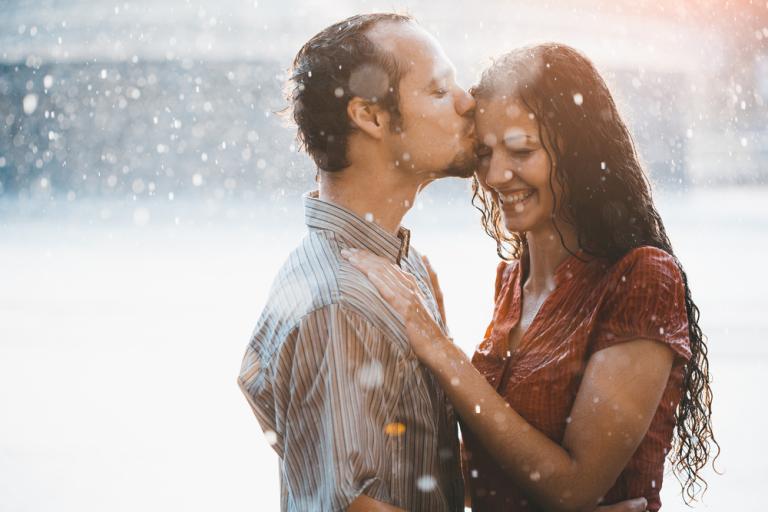 3. Men focus on quickly SOLVING issues and women find comfort in simply SHARING issues. 