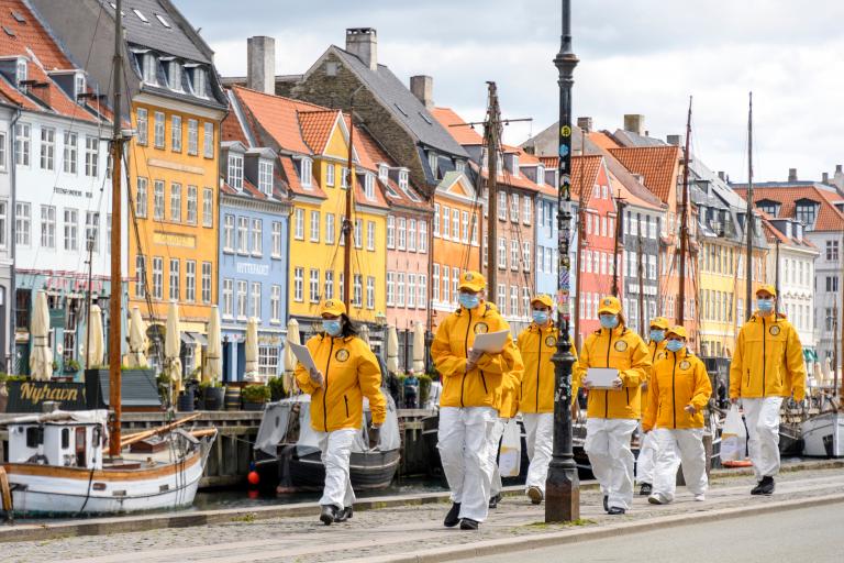 "Scientology and the 2020 Pandemic"—Scientology Volunteer Ministers of Denmark handed out copies of educational booklets to stores, restaurants and households to help people understand the best practices of prevention. 