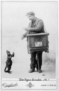 Organ_grinder_with_monkey