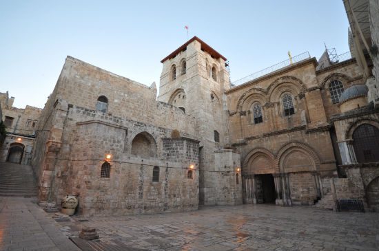 The Church of the Holy Sepulchre (Wikimedia Commons photo by Jlascar)