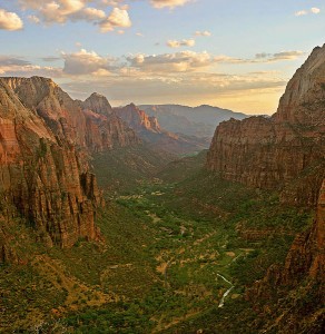 Zion National Park, picture taken by Diliff, Wikimedia Commons