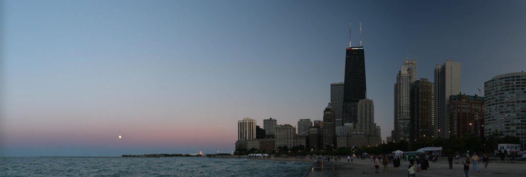 https://commons.wikimedia.org/wiki/File%3AChicago_Lakefront.jpg; By Daniel Schwen (Own work) [CC BY-SA 4.0 (http://creativecommons.org/licenses/by-sa/4.0)], via Wikimedia Commons