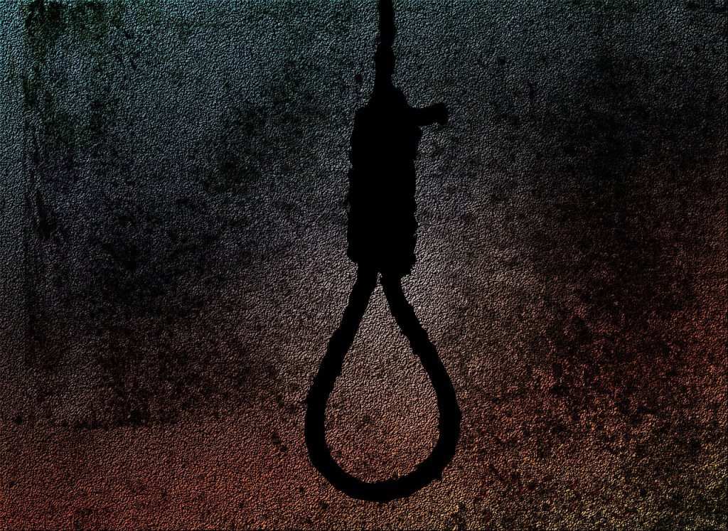 from pixabay, https://pixabay.com/en/sling-hangman-hanging-knot-1222466/