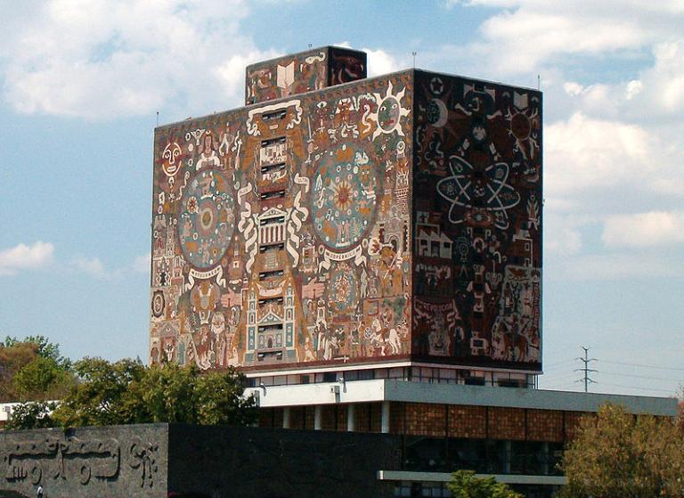 https://commons.wikimedia.org/wiki/File%3ABiblioteca_Central_UNAM_M%C3%A9xico.jpg; By Scanudas http://www.flickr.com/photos/scanudas/ (http://www.flickr.com/photos/scanudas/4127627011/) [CC BY 2.0 (http://creativecommons.org/licenses/by/2.0)], via Wikimedia Commons