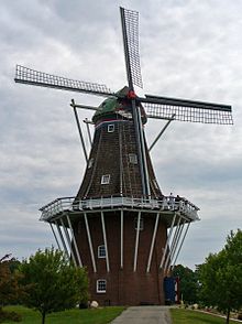 from Wikipedia: https://en.wikipedia.org/wiki/De_Zwaan_(windmill)