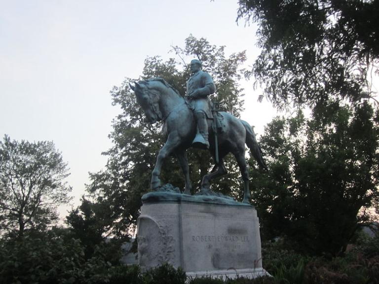 https://commons.wikimedia.org/wiki/File%3ARobert_E._Lee_statue_in_Charlottesville%2C_VA_IMG_4219.JPG; By photo by Billy Hathorn (Equestrian statue in downtown Charlottesville, VA) [CC BY-SA 3.0 (http://creativecommons.org/licenses/by-sa/3.0) or GFDL (http://www.gnu.org/copyleft/fdl.html)], via Wikimedia Commons