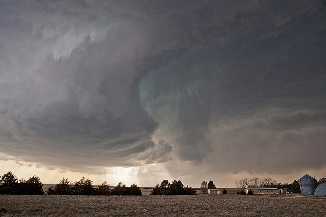 Storm chasing. (Credit: Anthony Quintano, CC license.)