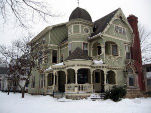 Let's waltz back into the boardinghouse, since we didn't learn our lesson right the first time. (By Billwhittaker at English Wikipedia, CC BY-SA 3.0, https://commons.wikimedia.org/w/index.php?curid=6520413.)