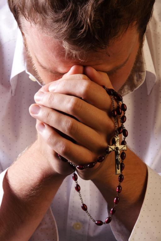 For The Month Of The Rosary, Let Your Fingers Do The Praying | Deacon