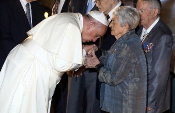 The Pope Who Kisses Hands—UPDATED | Deacon Greg Kandra