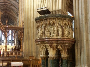 800px-Worcester_cathedral_019