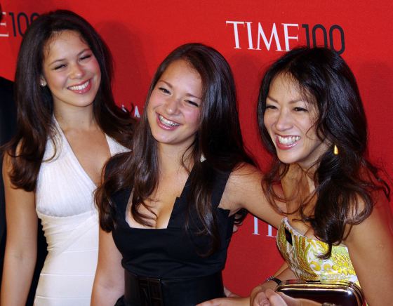 1280px-Amy_Chua_Tiger_Mom_Daughters_2011_Shankbone