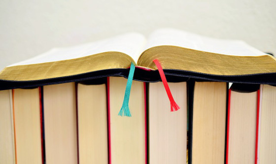 open Bible (wikipedia)