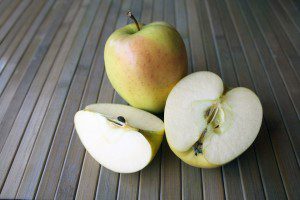 apple-724408_960_720