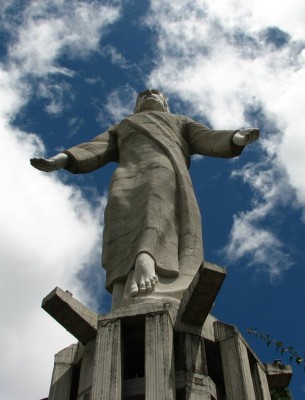 Statue of Christ ascending to heaven, El Picacho, Tegucigalpa