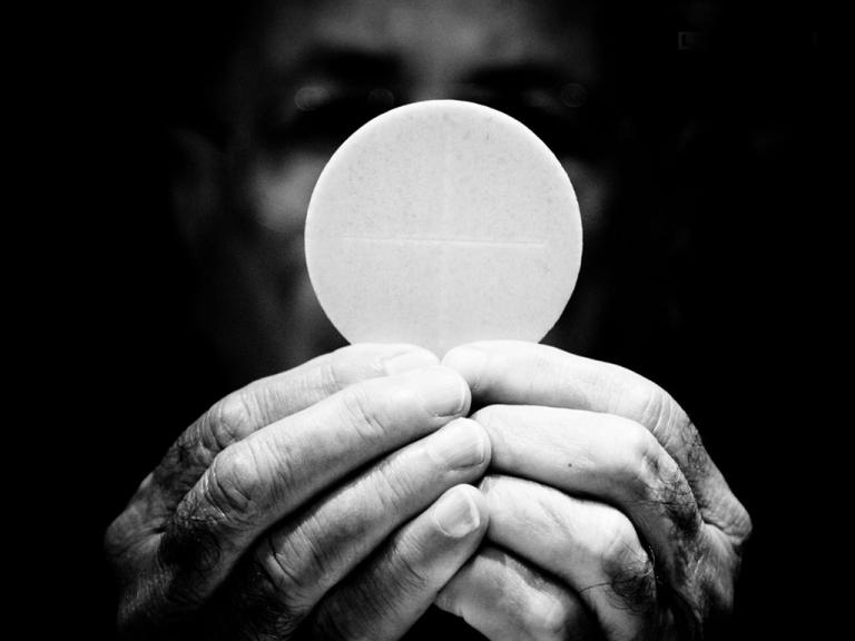 Pope Francis, Traditionis Custodes, and the Latin Mass - Vimarsana News