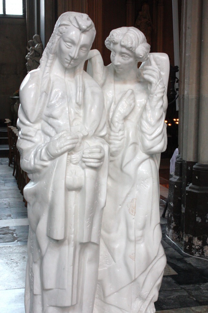 Statue of Mary and an angel in the Church of Our Lady in Brughes