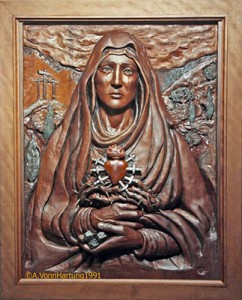 MadreDolorosa-woodcarving_A