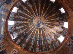 Chora church in Istanbul. By No machine-readable author provided. Neuceu assumed (based on copyright claims). [GFDL (http://www.gnu.org/copyleft/fdl.html), CC-BY-SA-3.0 (http://creativecommons.org/licenses/by-sa/3.0/) or CC BY 2.5 (http://creativecommons.org/licenses/by/2.5)], via Wikimedia Commons