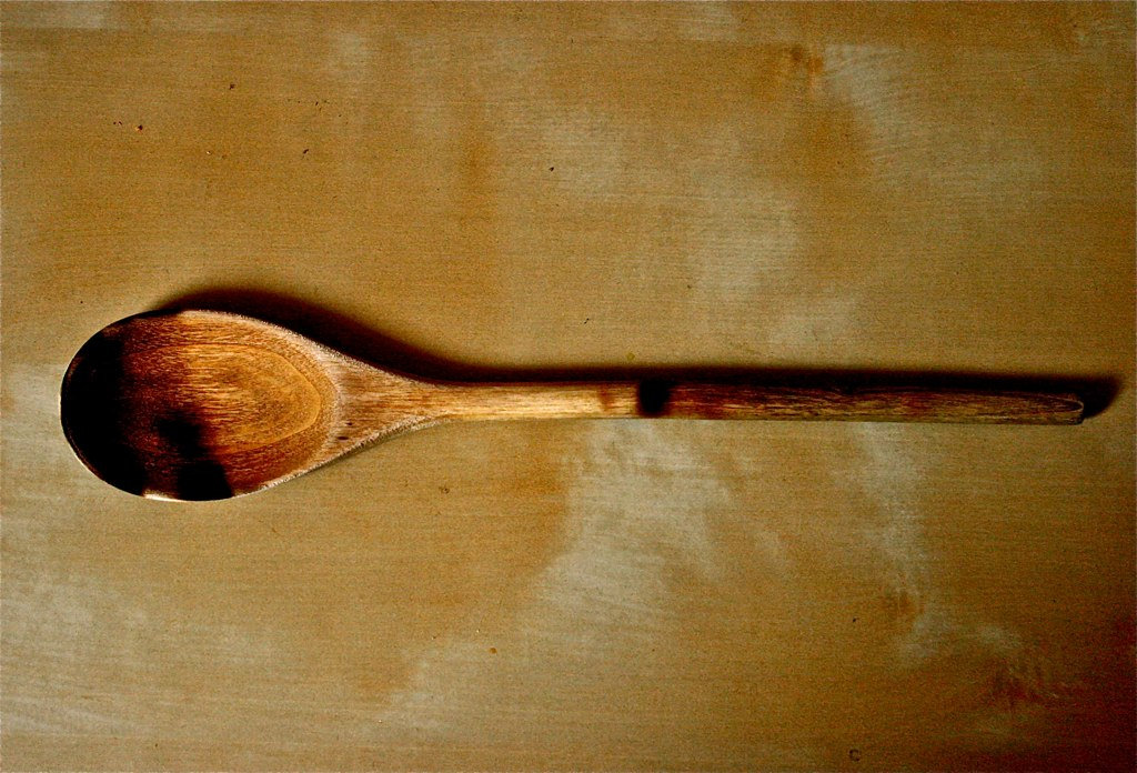 “the oppressive spoon” by Mariana Cotlear. Used according to Creative Commons license.