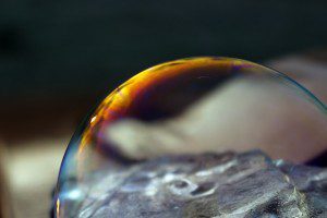 bubble-1886276_640