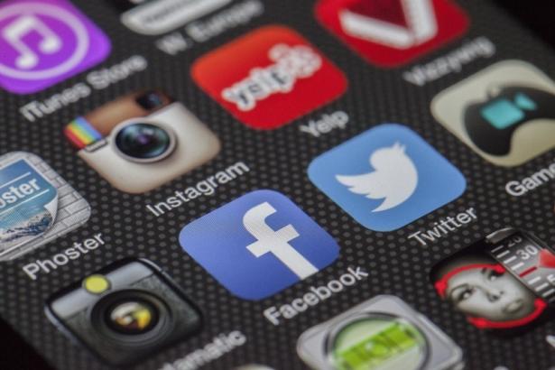 Facebook not the problem; Twitter is