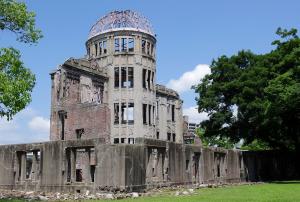 1280px-20100722_Hiroshima_Genbaku_Dome_4461