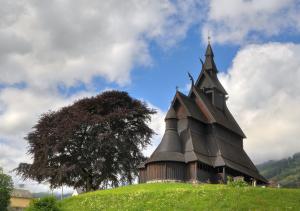 1280px-Stave_church_Hopperstad_HDR