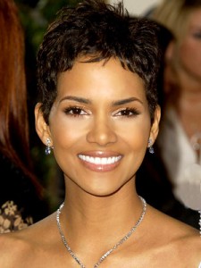 halle-berry-short-hair