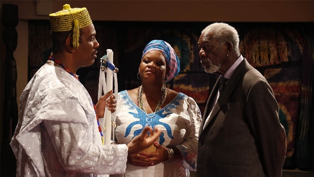 A Babalawo and priestess-in-training explain Ifa divination to Morgan Freeman