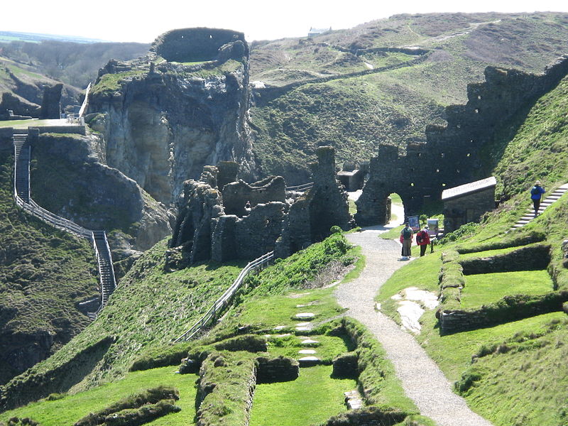 Date18 April 2007, 11:43 Source King Arthurs Domain, Tintagel Author IDS.photos from Tiverton, UK (CC BY-SA 2.0)