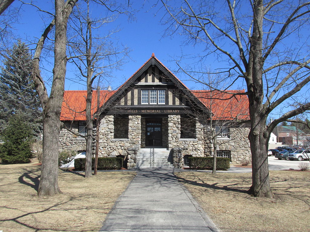 Description English: Hills Memorial Library, Hudson New Hampshire Date 1 April 2014, 14:10:54 Source Own work Author John Phelan (CC BY-SA 3.0)