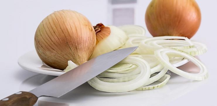 Broke Bitch Groumet: Italian Onion Survival Soup
