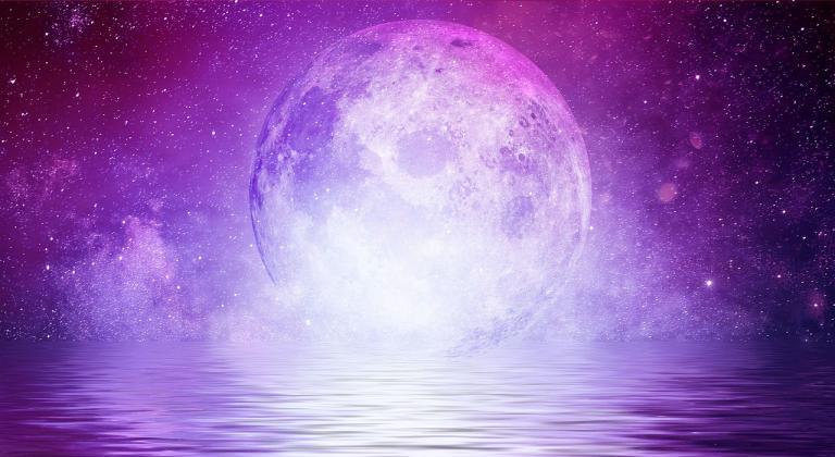 Full Moon over the Ocean - lunar witchcraft