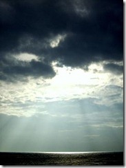240px-Sunshine_at_Dunstanburgh