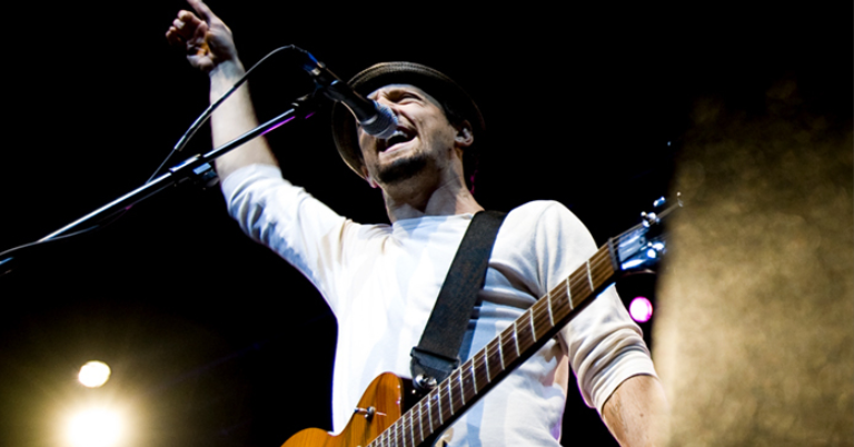 Jason Mraz Releases Heartfelt 'Grandma's Gospel Favorites'