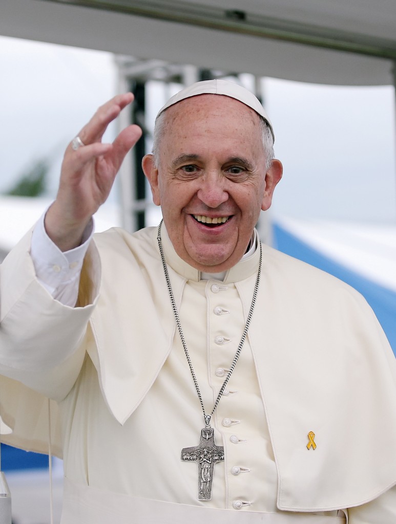 Pope Francis at Haemi Castle in Korea - by Korea.net / Korean Culture and Information Service (Jeon Han) (Korea_Pope_Francis_Haemi_Castle_19.jpg) [CC BY-SA 2.0 (https://creativecommons.org/licenses/by-sa/2.0/)], from Flickr