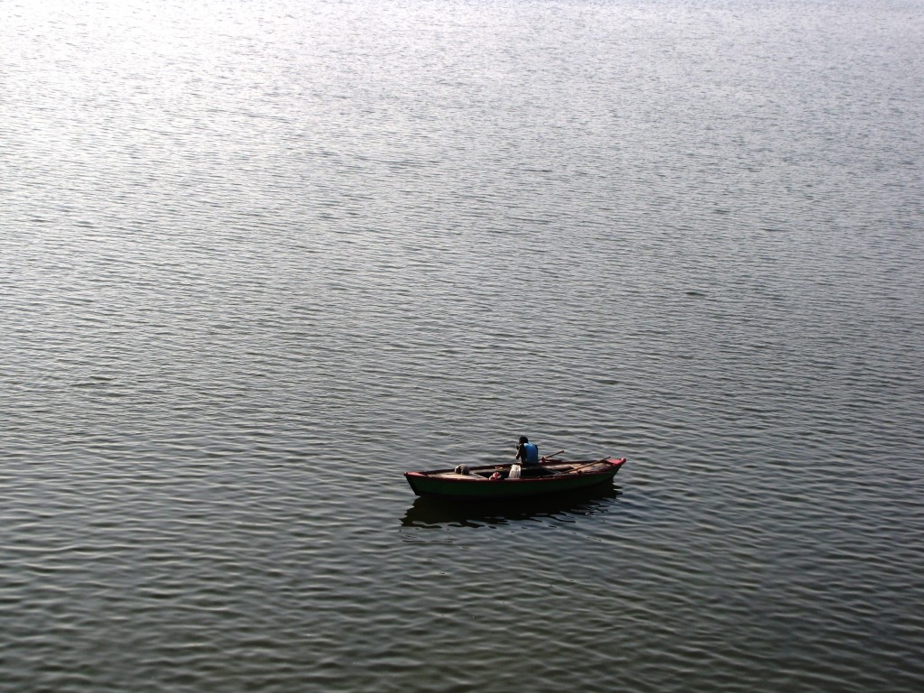 The Ganges, Varanasi, Uttar Pradesh - Sujayadhar (Boat_on_still_water.jpg) (CC BY-SA 4.0 [https://creativecommons.org/licenses/by-sa/4.0/deed.en]), via Wikimedia Commons