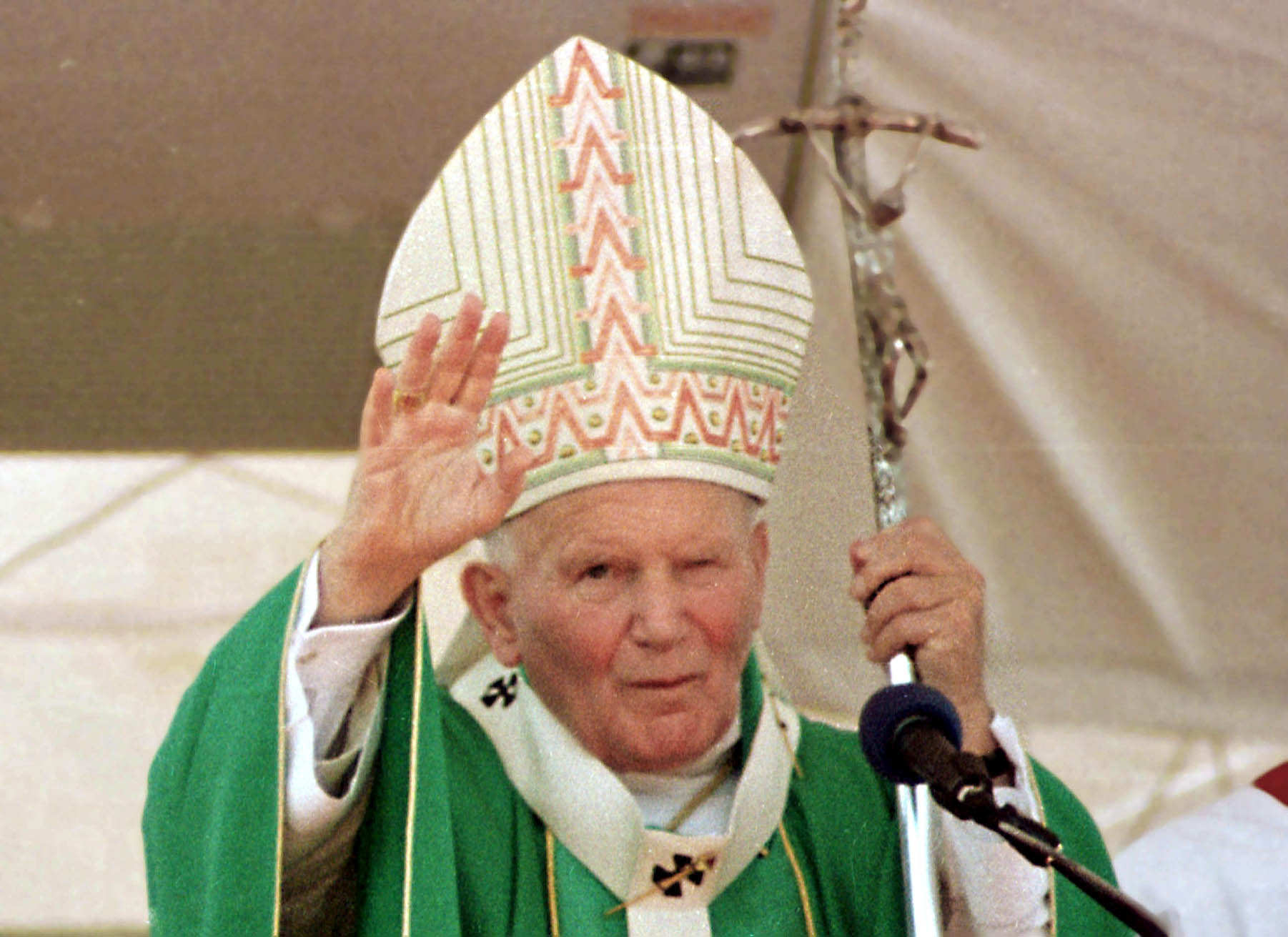 Pope John Paul II in Brazil. - Agência Brasil, José Cruz/Abr (CC BY-SA 3.0 BR [https://creativecommons.org/licenses/by/3.0/br/deed.en]), via Wikimedia Commons