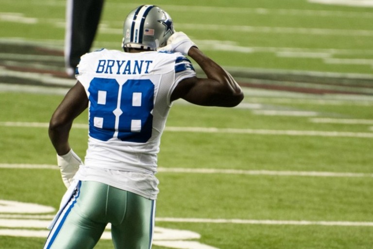 The Cowboys' Dez Bryant Sends a Message the Black Community Really Needs to  Hear