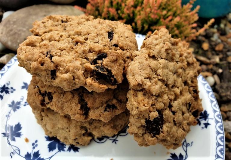 oatmeal raisin, practically pagan cooking, rachel patterson, kitchen witch