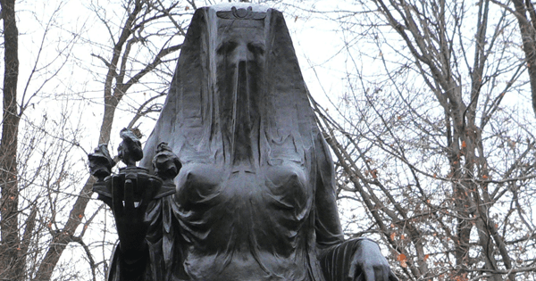 Statue of Isis by Auguste Puttemans | Public Domain