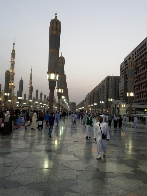 Prophet's Mosque_outside