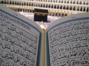 post 35 kaaba and Quran