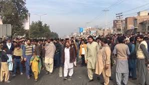 post 37 Justice for Zainab crowd protest