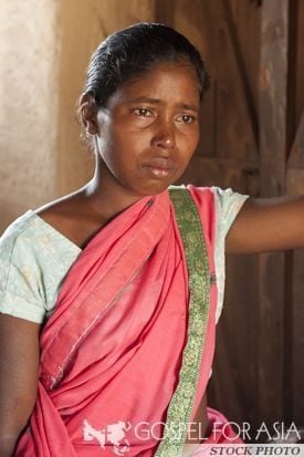 Lalita, a widow in Asia with two small children - KP Yohannan - Gospel for Asia