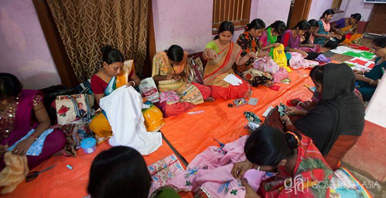 At tailoring classes, women learn skills such as hand sewing, machine sewing, embroidery, using patterns and taking measurements. After Jinsy attended tailoring classes in her area, like the one pictured, she was empowered to help provide for her family’s needs.