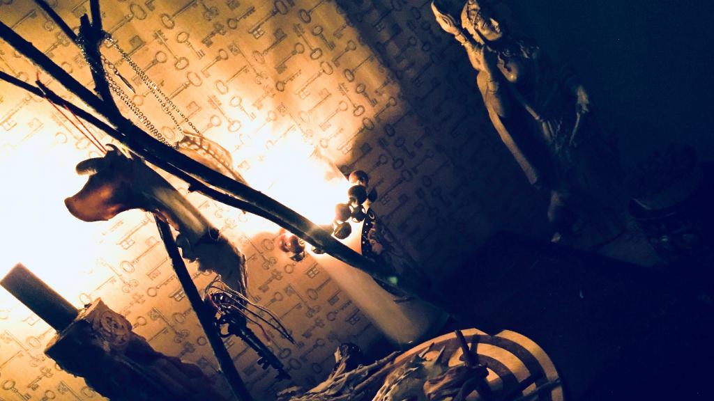 November is the time to honor Hekate as The Dark Mother.